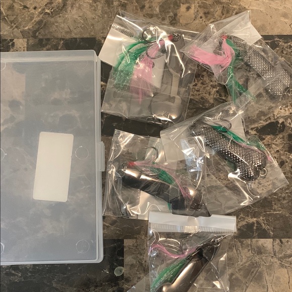 Fishing Lure Set with Storage Box - Picture 1 of 5